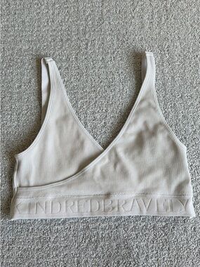 Kindred Bravely Sublime® Adjustable Crossover Nursing & Lounge Bra
